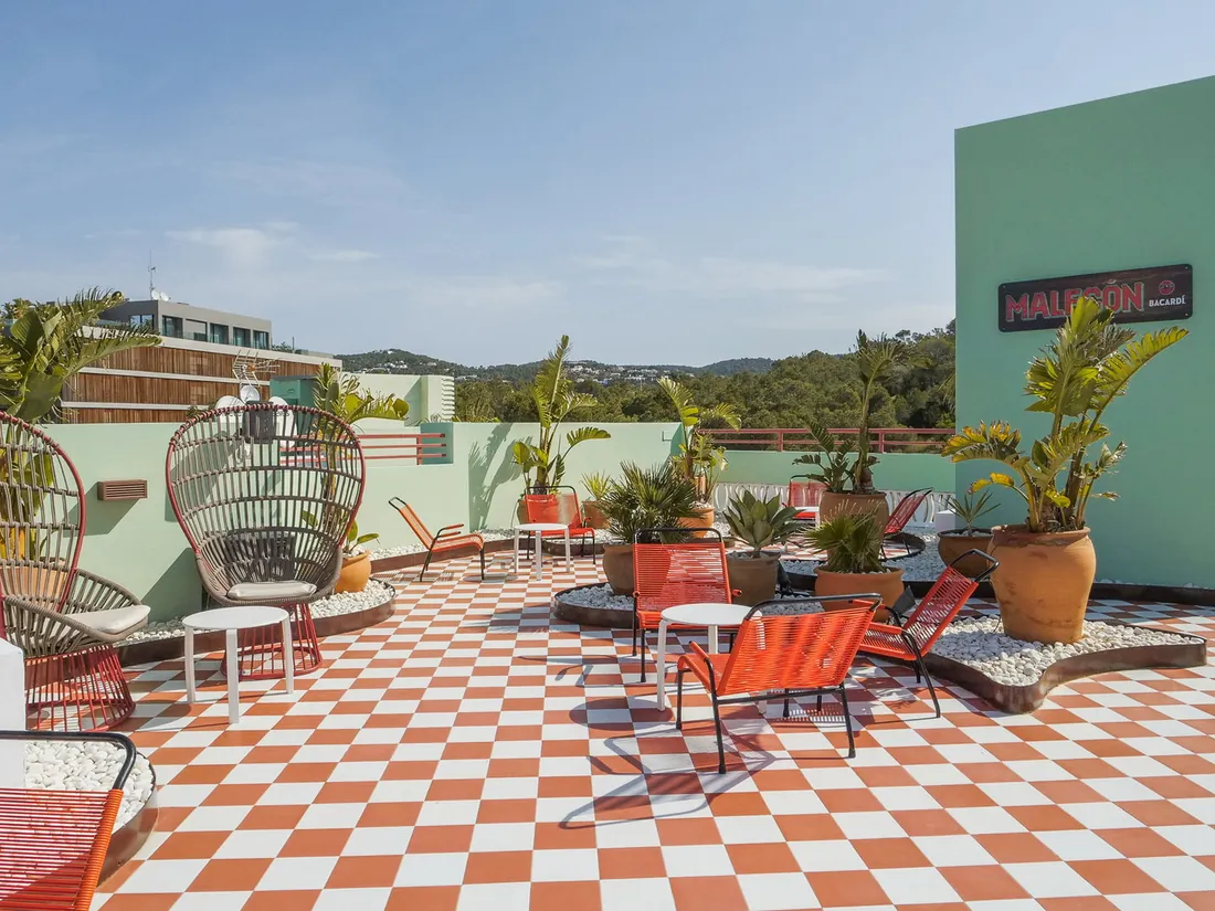 Terraza rooftop de Cubanito Ibiza